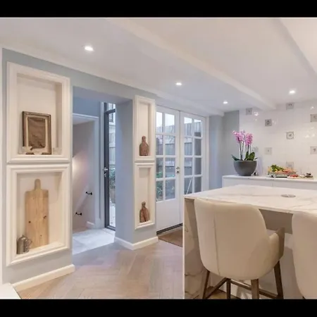 5bedroom House *
