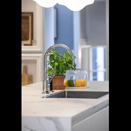5bedroom House * Amsterdam