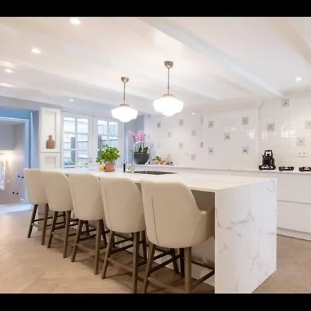5bedroom House *