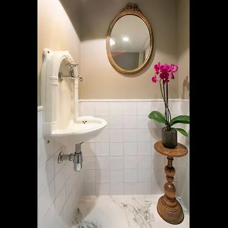 5bedroom House * Amsterdam