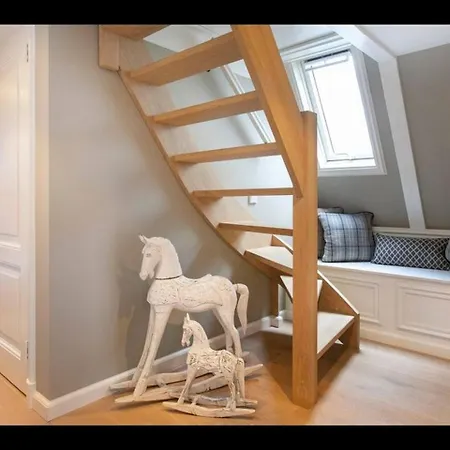 5bedroom House *