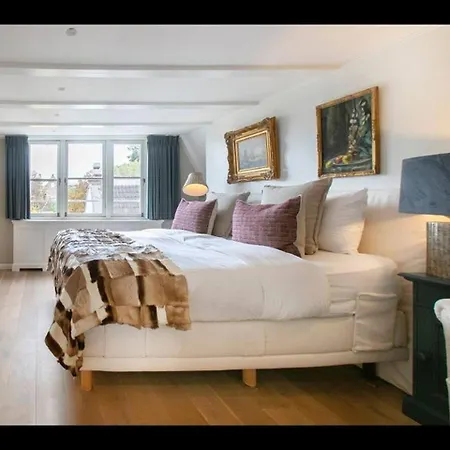 5bedroom House * Amsterdam