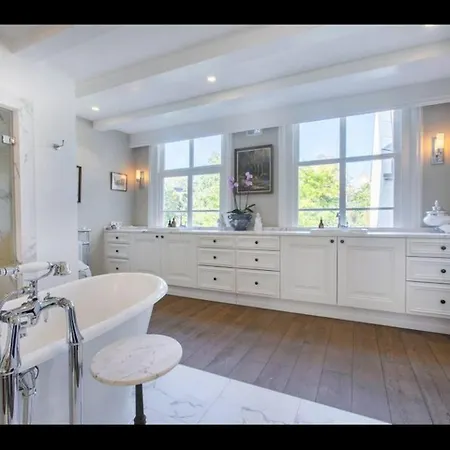 5bedroom House